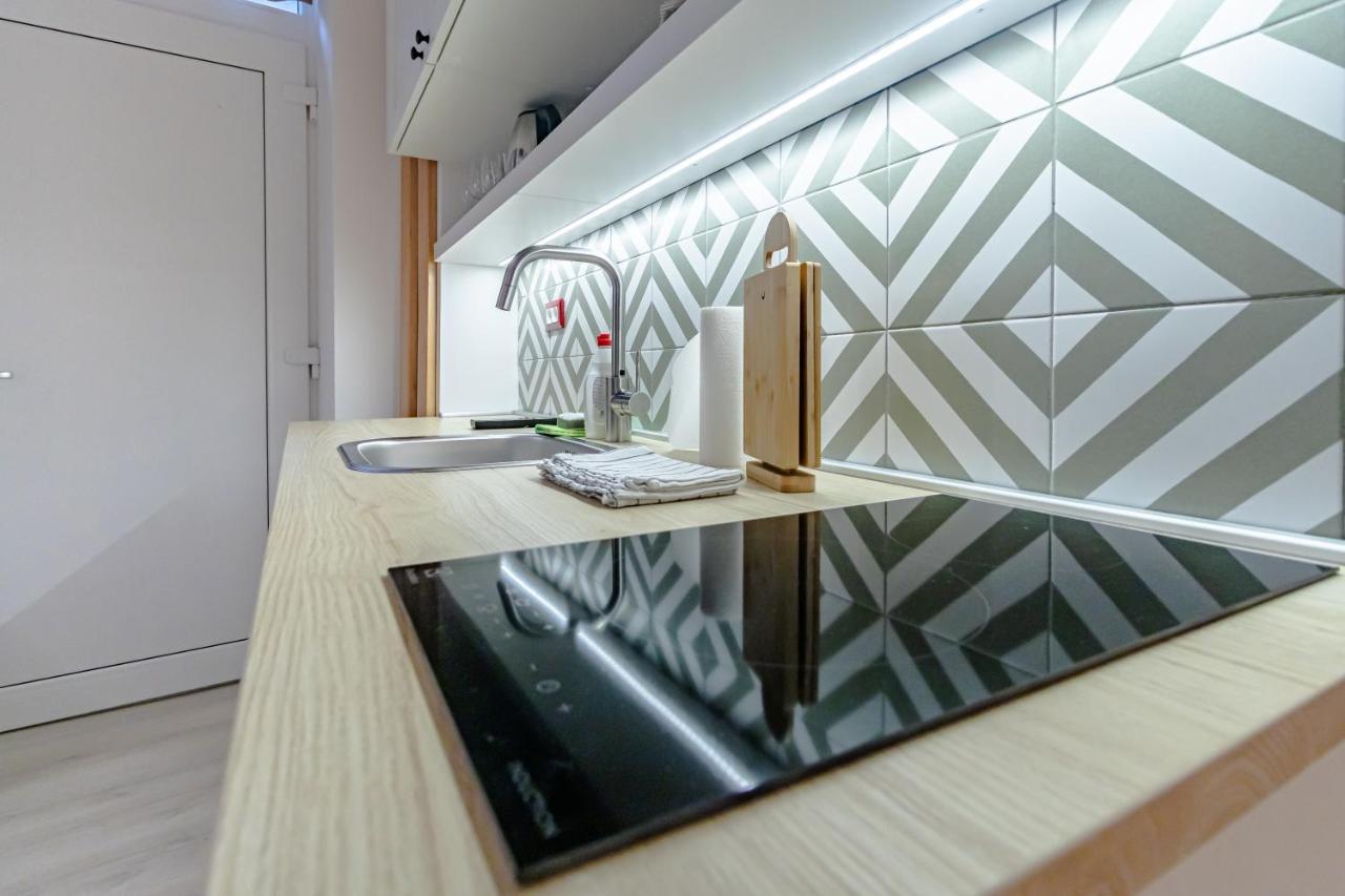 Green Gallery On A Main Square Apartment Zagreb Exterior photo
